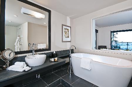 Hotel Black Rock Oceanfront Resort - Two Bedroom