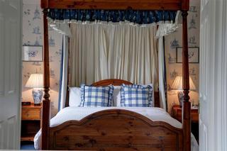 New House Country Hotel