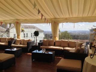 New House Country Hotel