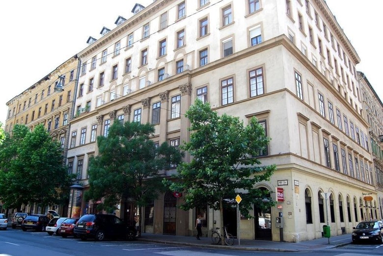 Apartamentos Budapest Centrum Hostel