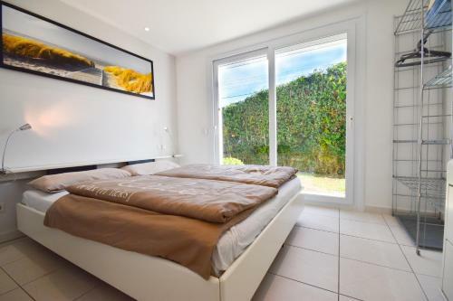 Modern House Costabella