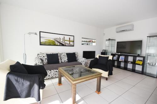 Modern House Costabella