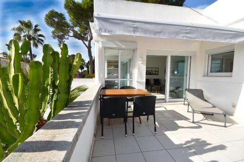 Modern House Costabella