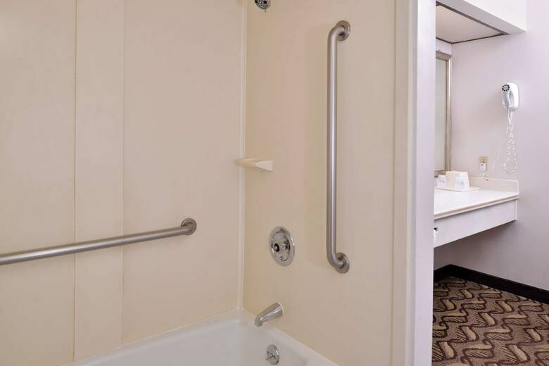 Hotel Best Western Airport Plaza Inn