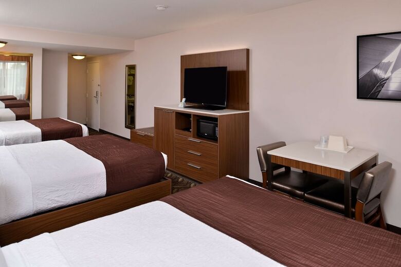 Hotel Best Western Airport Plaza Inn