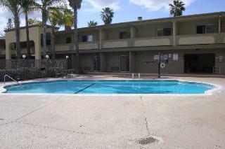 Hotel Ramada Inn & Plaza