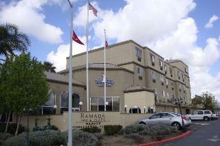 Hotel Ramada Inn & Plaza
