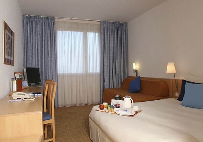 Hotel Novotel Barcelona Sant Joan Desp�