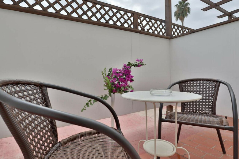Hotel Oasis Cordoba