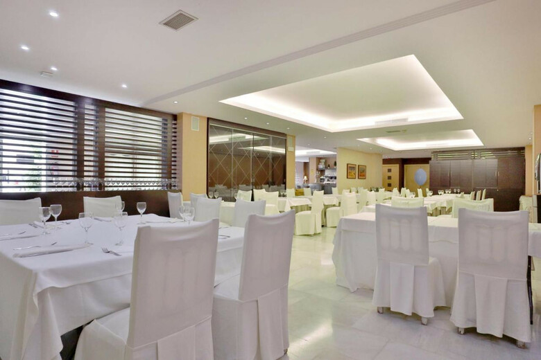 Hotel Oasis Cordoba