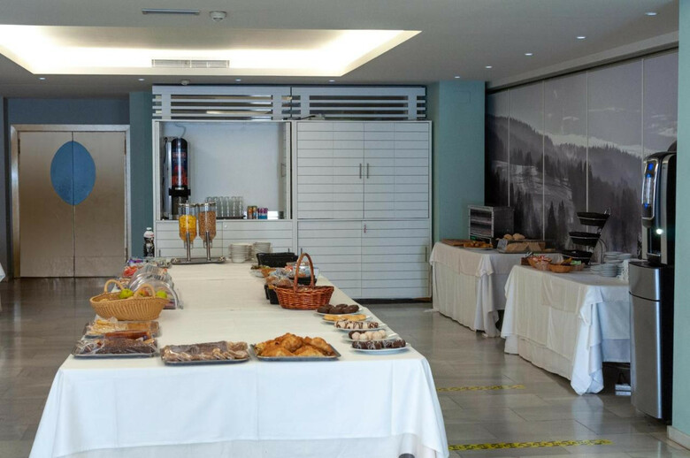 Hotel Oasis Cordoba
