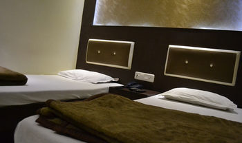Residencia Hotel The Spot