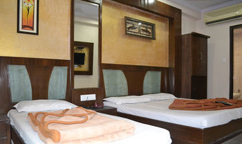 Residencia Hotel The Spot