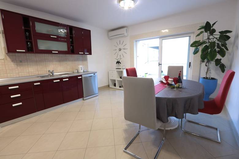 Matic Apartments