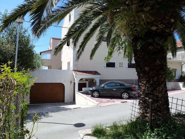 Matic Apartments