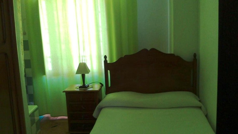 Hostal Caravela House