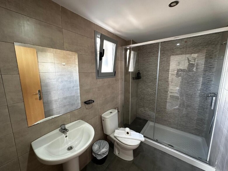 Hostal New Art Beach Hostel- Albergue Juvenil