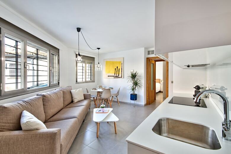 Poble Espanyol Apartments