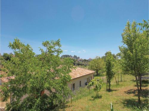 Three-bedroom Holiday Home In Aubenas
