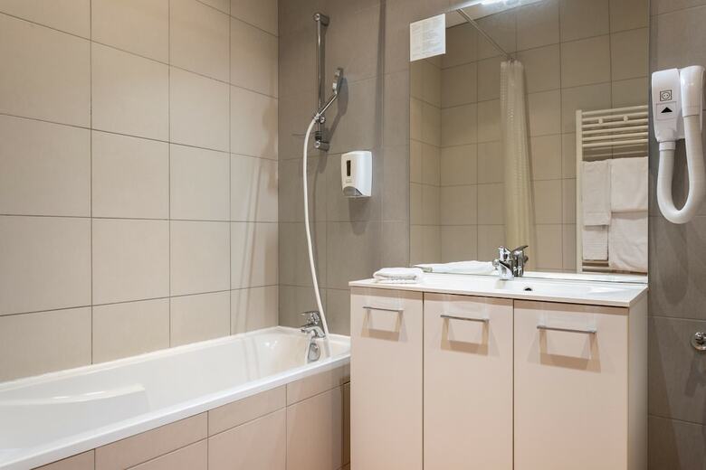 Hotel H�liot