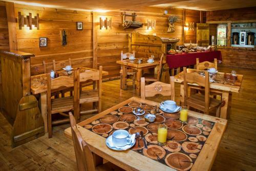 Hotel La Ferme De L'izoard