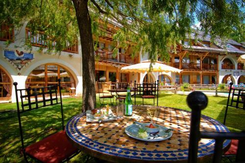 Hotel La Ferme De L'izoard