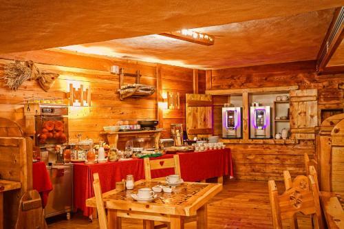 Hotel La Ferme De L'izoard