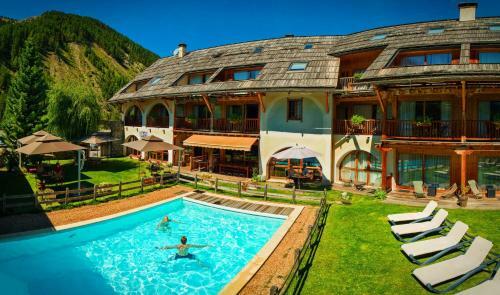 Hotel La Ferme De L'izoard