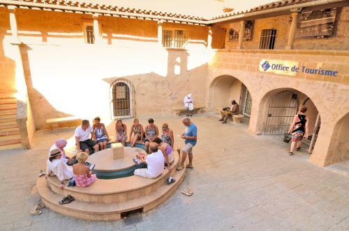Hotel Op�ralia H�tel Les Pins
