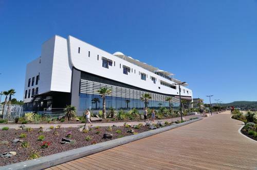Hotel Op�ralia H�tel Les Pins