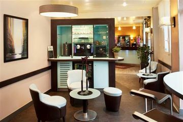 Hotel Kyriad Paris - Clichy Centre