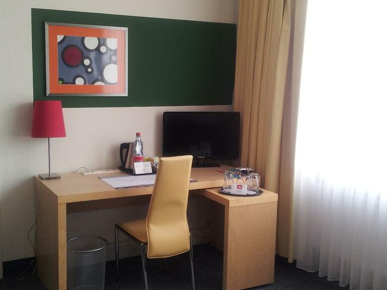 Sorat Hotel Ambassador
