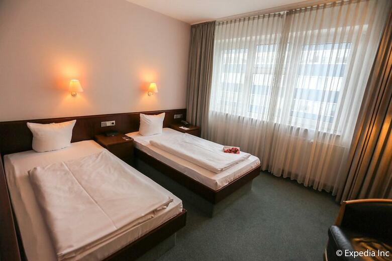 Sorat Hotel Ambassador