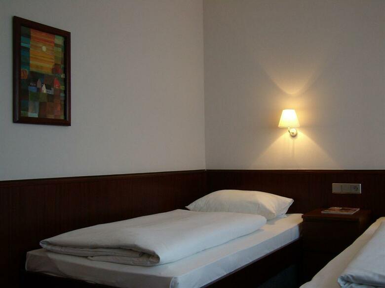Sorat Hotel Ambassador