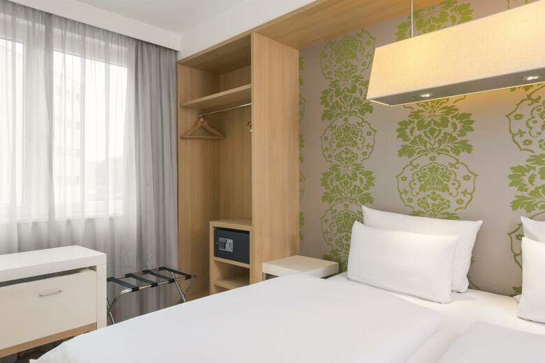 Hotel NH Berlin Potsdamer Platz