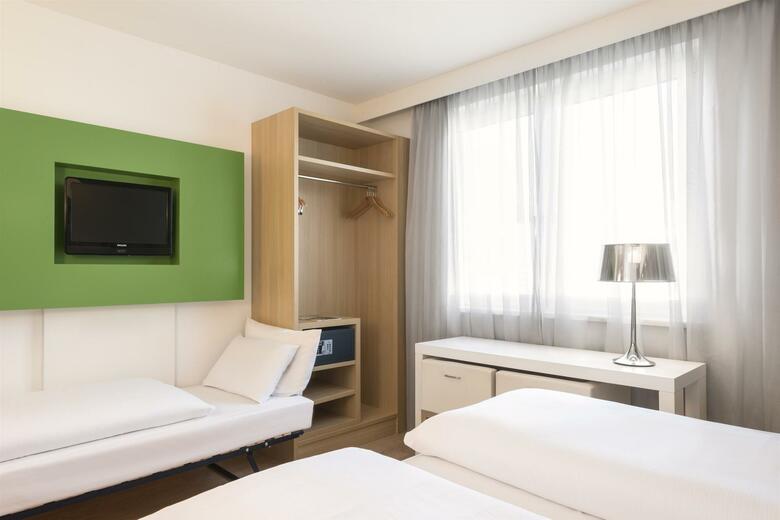 Hotel NH Berlin Potsdamer Platz