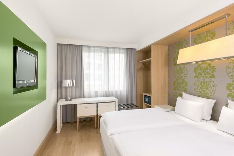 Hotel NH Berlin Potsdamer Platz