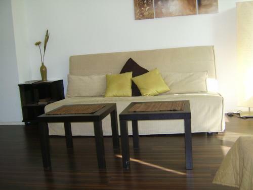 Nikol Apartments