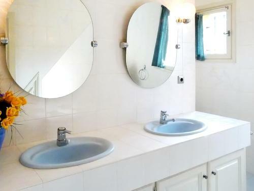 Holiday Home Chemin Du Pont Des Colles