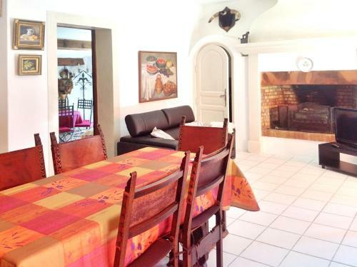 Holiday Home Chemin Du Pont Des Colles