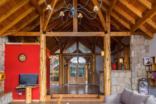 Peninsula Petit Hotel