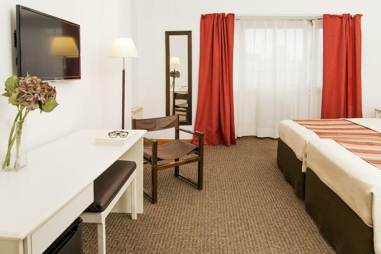 Tolosa Hotel