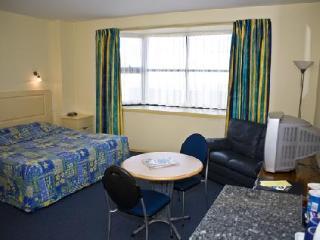 Hotel Mayfair Plaza Motel