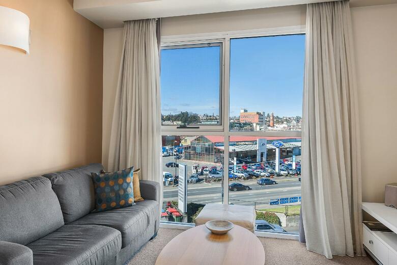 Hotel Peppers Seaport