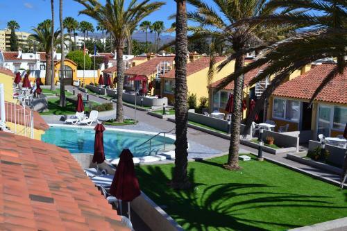 Club Primavera Apartments