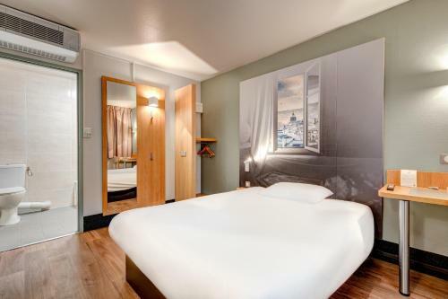 Hotel B&B H�tel Louveciennes