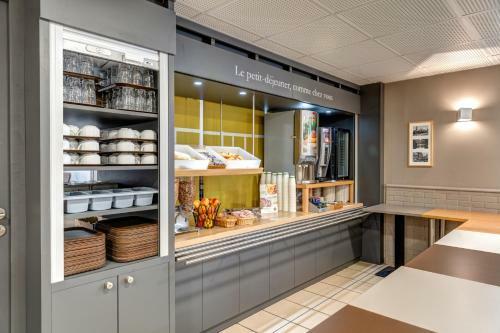 Hotel B&B H�tel Louveciennes
