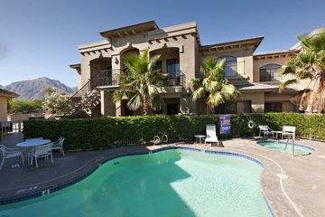 Embassy Suites La Quinta - Hotel & Spa