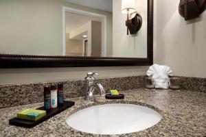 Embassy Suites La Quinta - Hotel & Spa