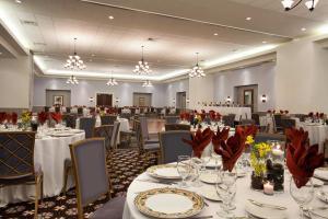 Embassy Suites La Quinta - Hotel & Spa
